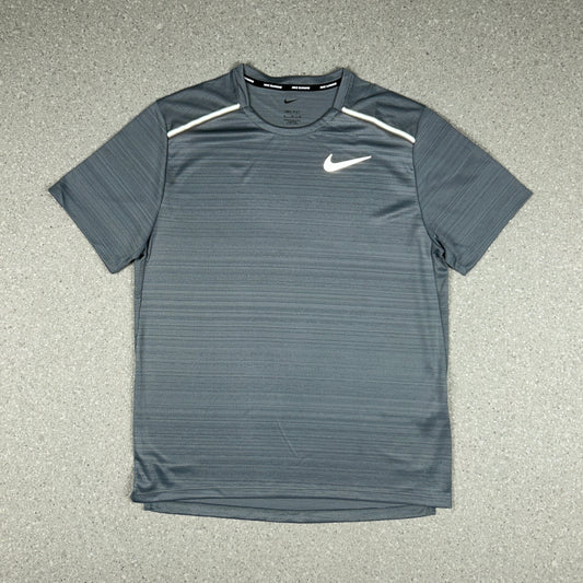NIKE MILER T-SHIRT GREY