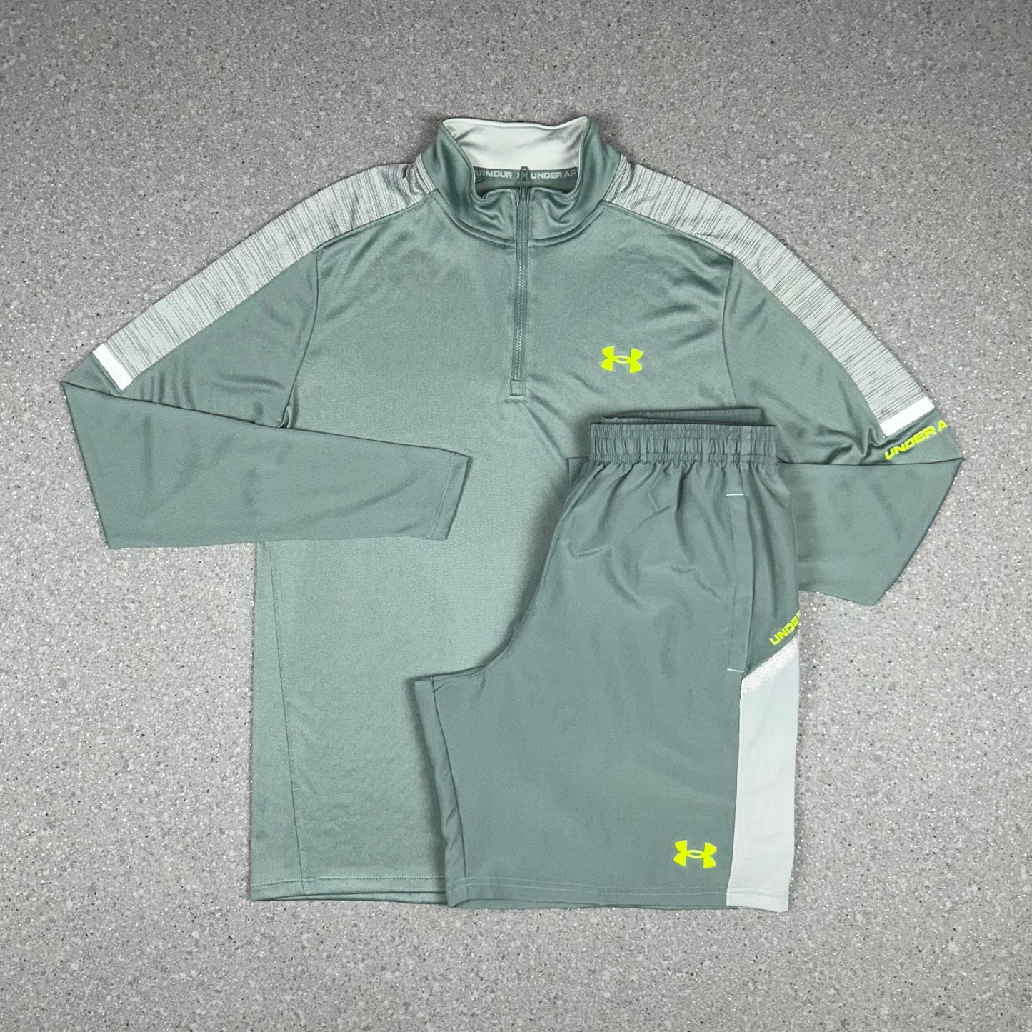 UNDER ARMOUR TECH TRI SET SILICA GREEN