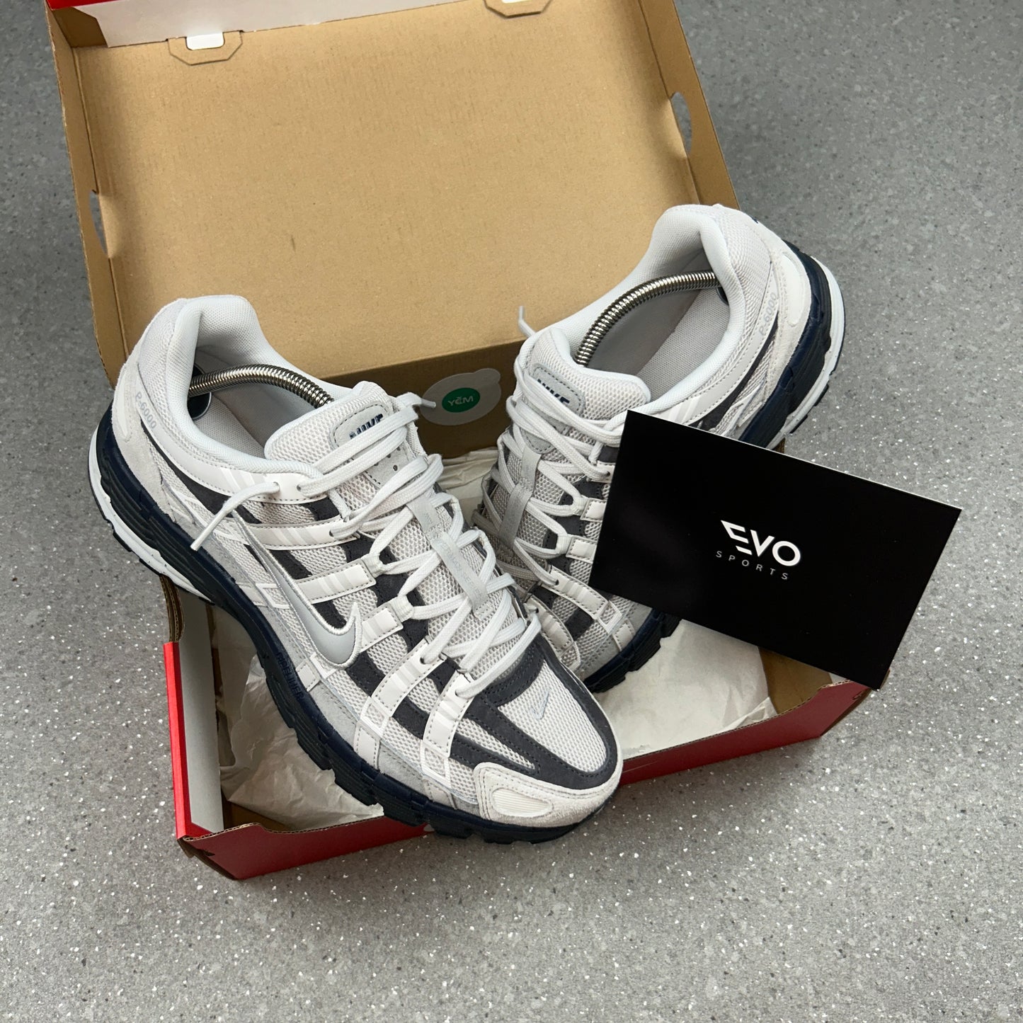 NIKE P6000 PHOTON DUST