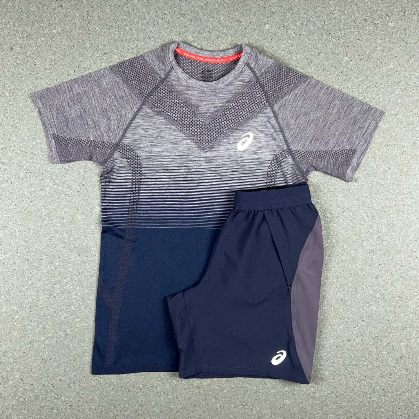 ASICS SEAMLESS T-SHIRT & 7”SHORTS SET LAVENDAR