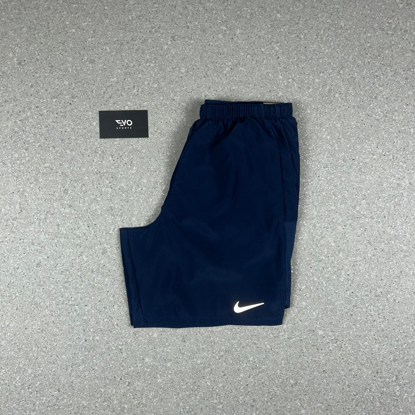 NIKE DRI-FIT CHALLENGER SHORTS 7" NAVY