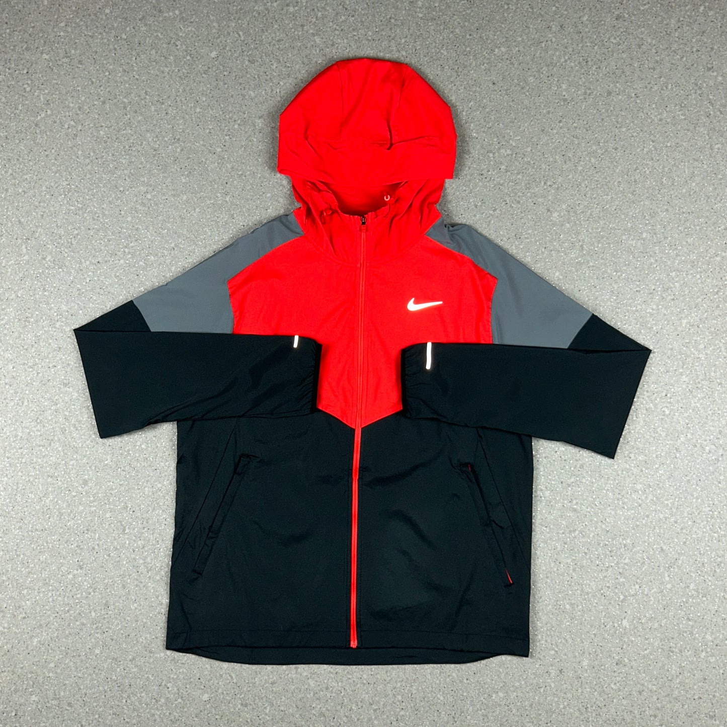 NIKE UV WINDRUNNER BUNDLE CRIMSON/BLACK
