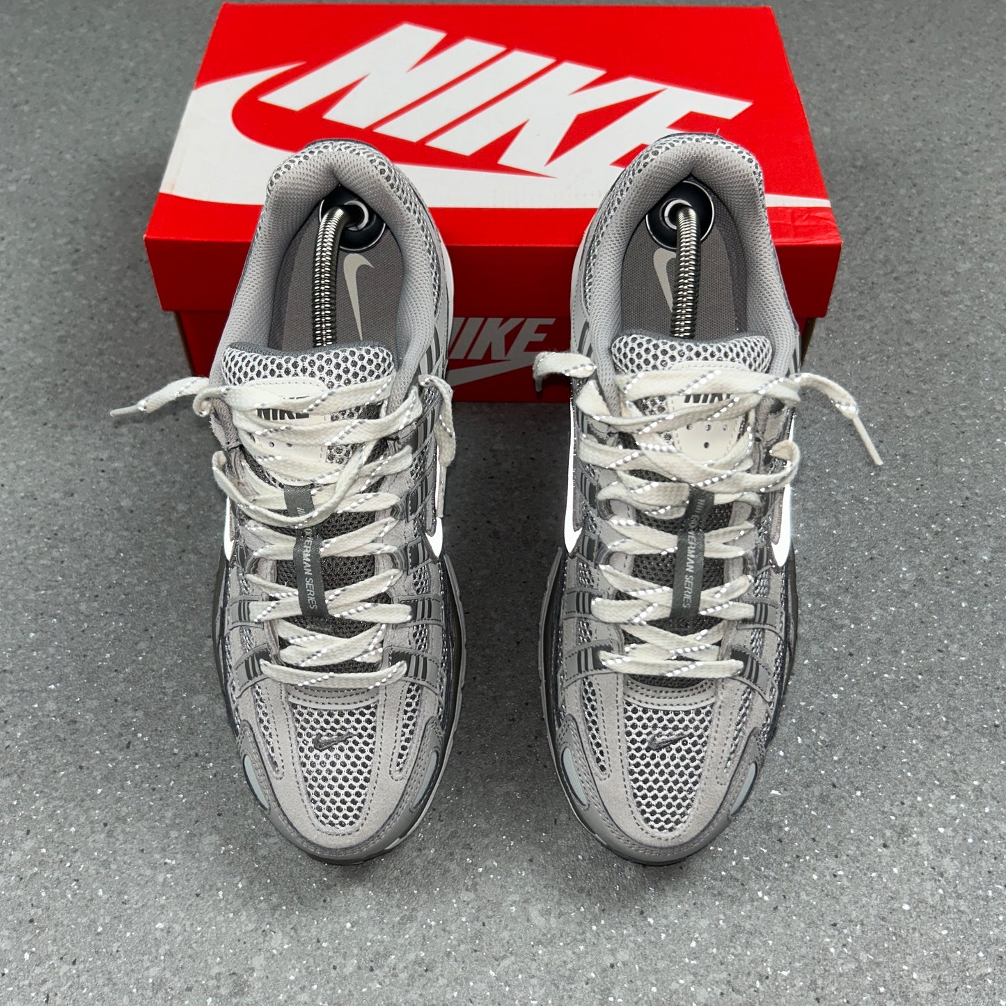 NIKE P6000 IRON ORE