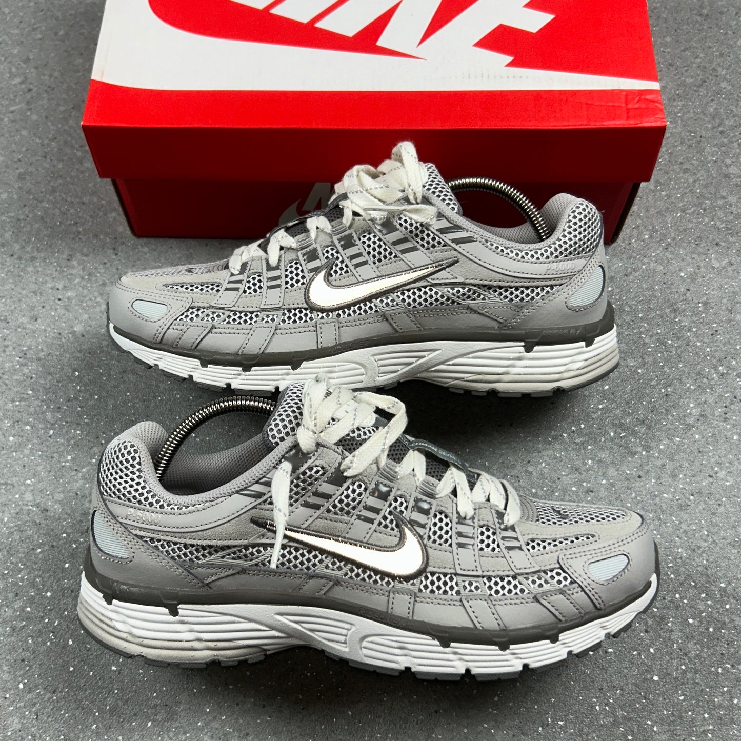 NIKE P6000 IRON ORE