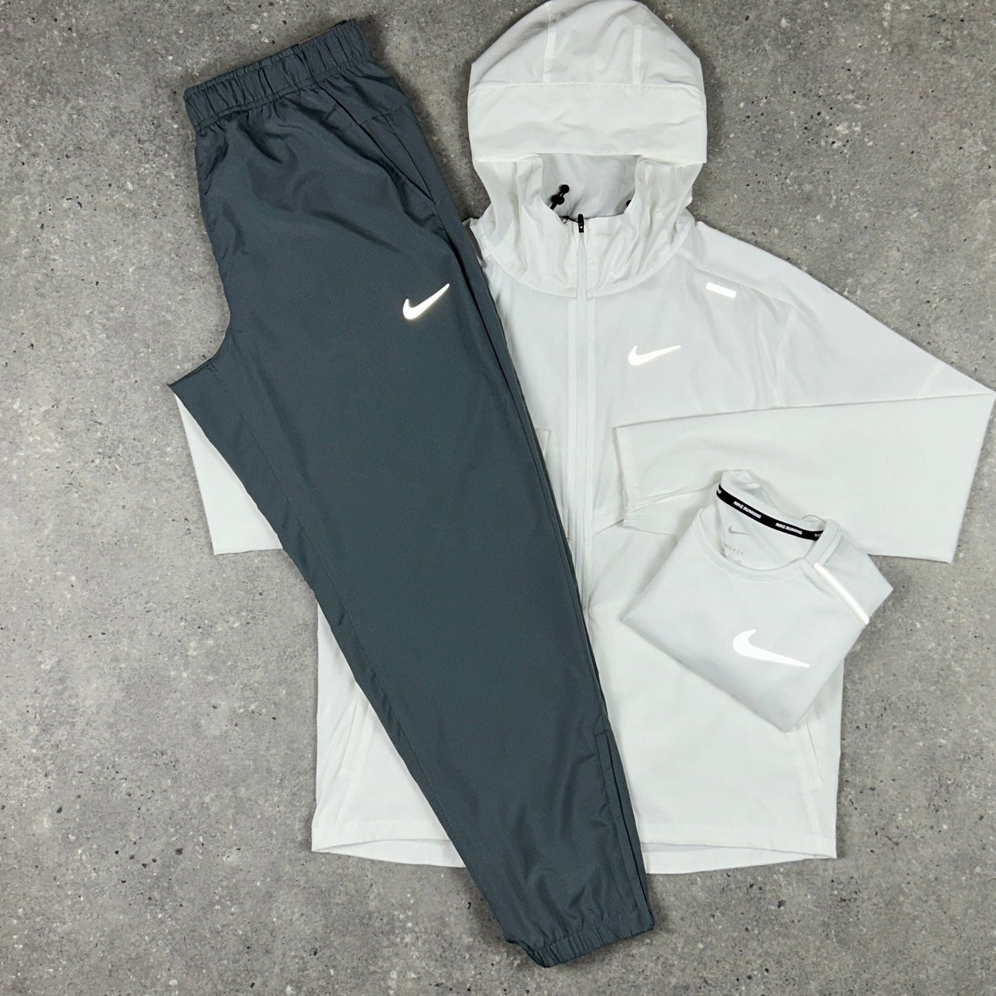 NIKE CHALLENGER PANTS GREY
