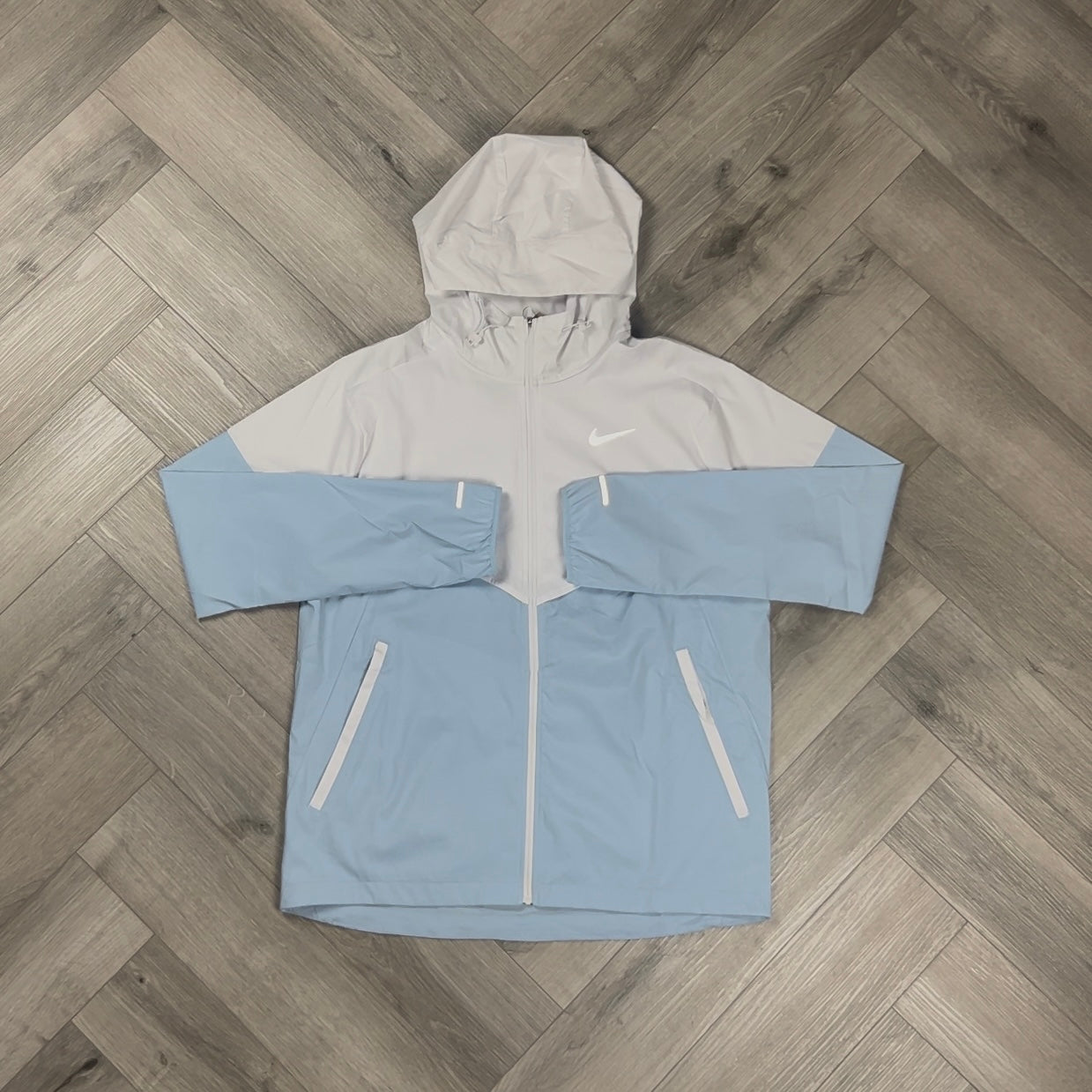 NIKE UV WINDRUNNER JACKET ARMOUR BLUE