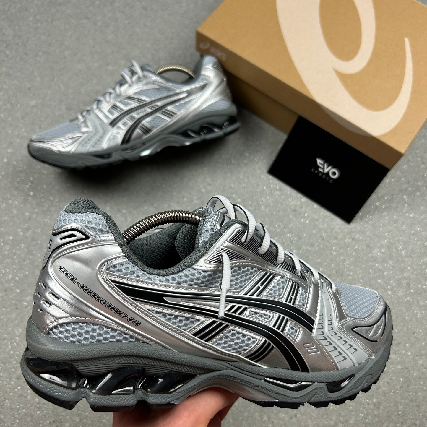 ASICS KAYANO 14's URBAN RESEARCH