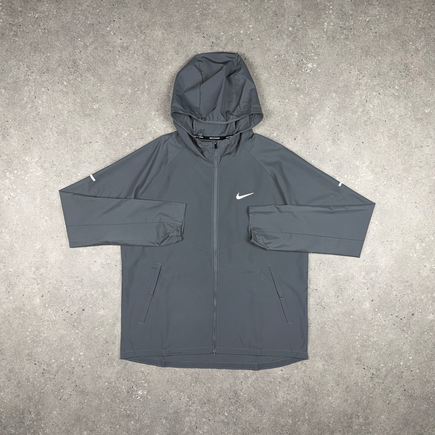 NIKE REPEL WINDRUNNER JACKET SMOKE GREY