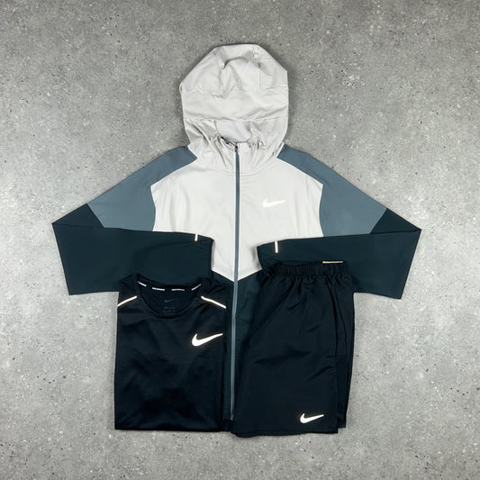 NIKE UV WINDRUNNER BUNDLE BLACK/LIGHT BONE