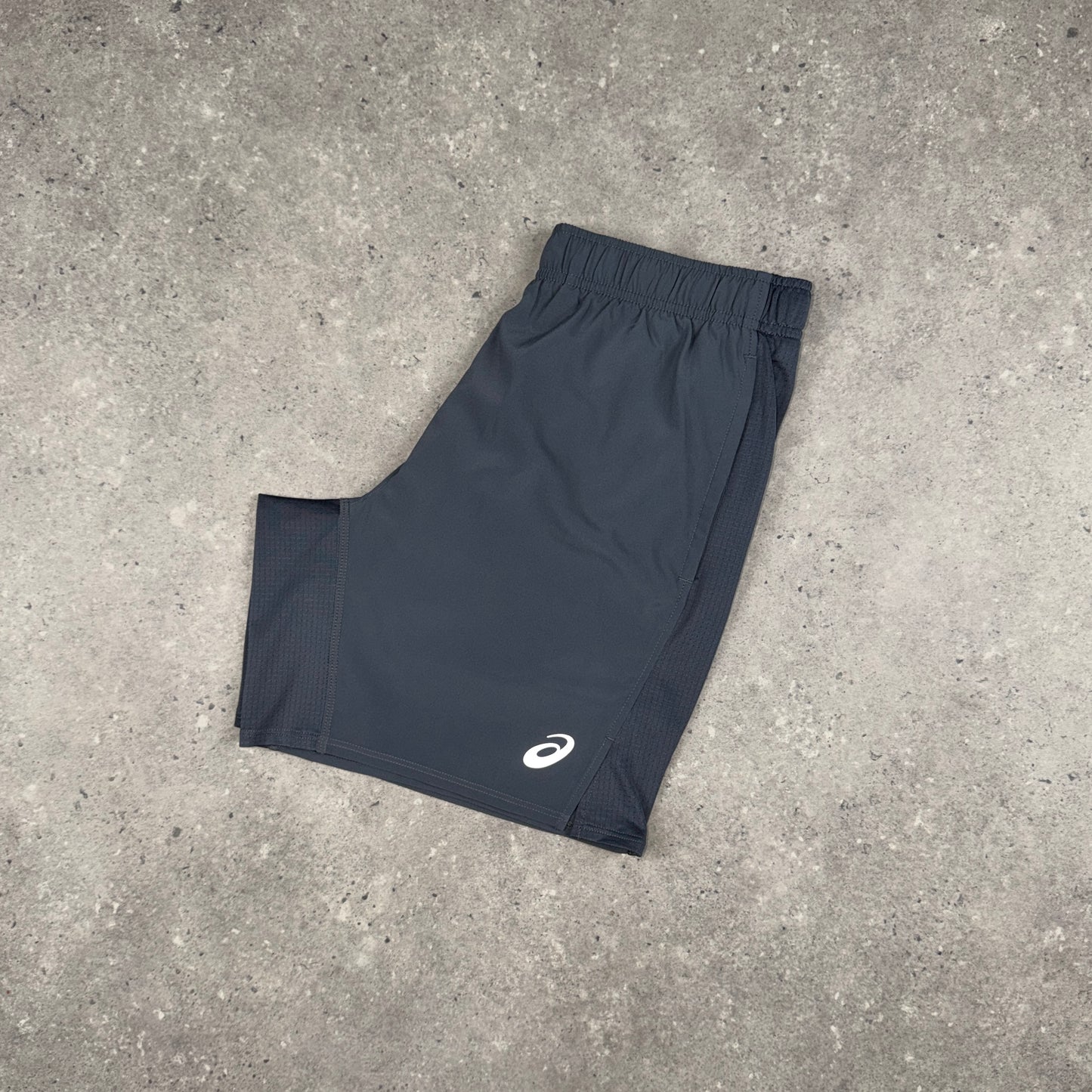 ASICS CORE 7" SHORTS GREY