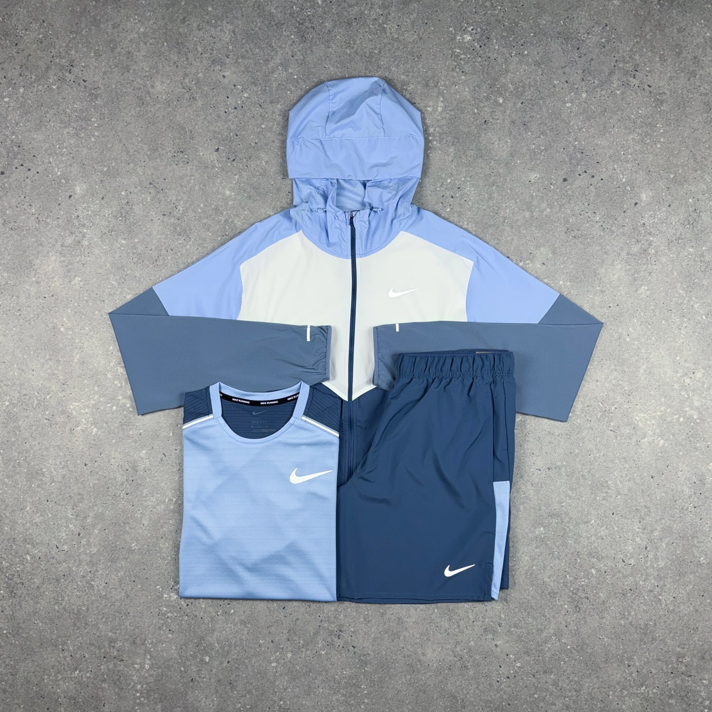 NIKE UV WINDRUNNER BUNDLE DIFFUSED BLUE