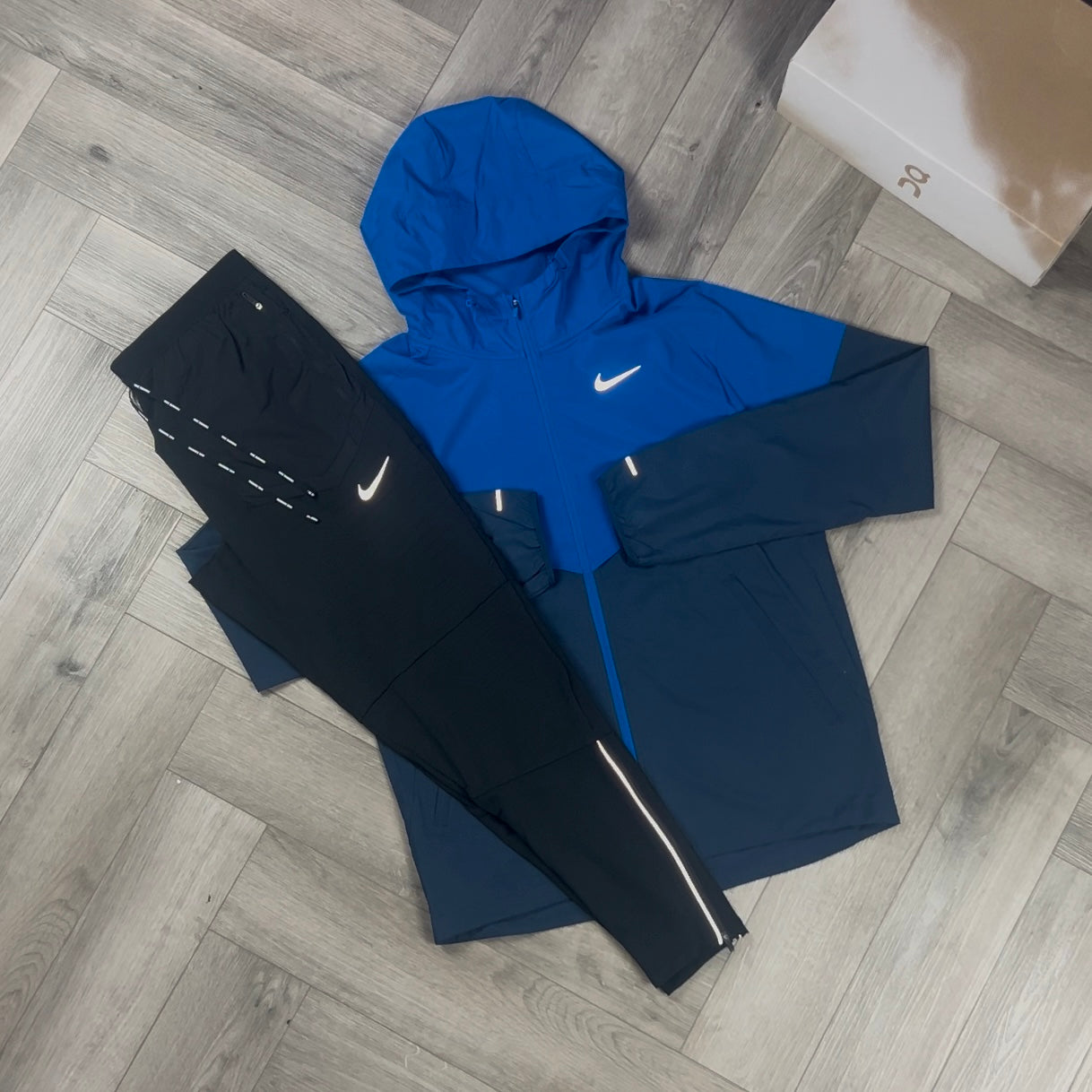 NIKE UV WINDRUNNER ROYAL BLUE  & NIKE PHENOM ELITE BOTTOMS BLACK SET