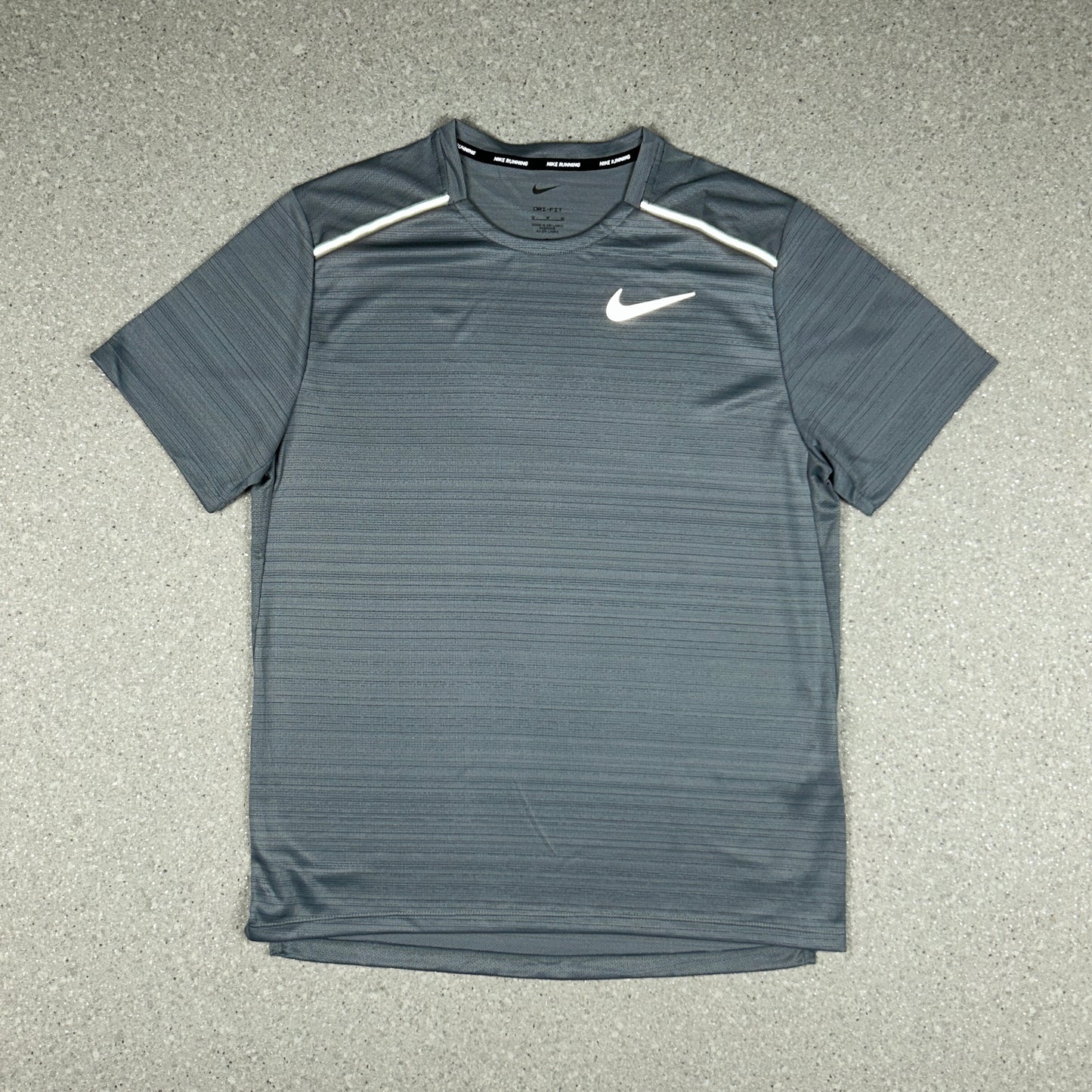 NIKE MILER T-SHIRT GREY