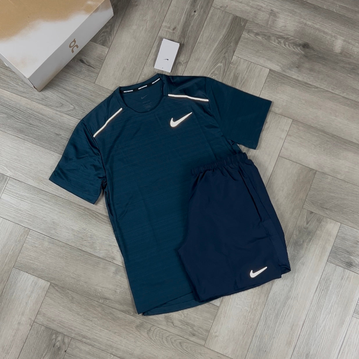 NIKE DRI-FIT CHALLENGER SHORTS 7" NAVY