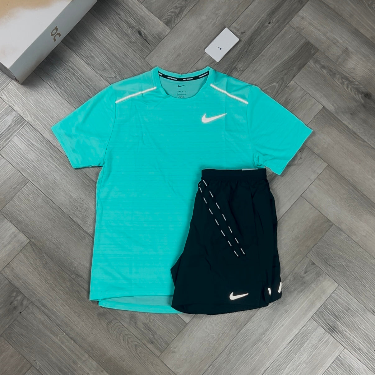 NIKE UV WINDRUNNER TURQUOISE BLUE BUNDLE