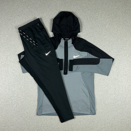 NIKE 1/4 ZIP SET GREY/BLACK