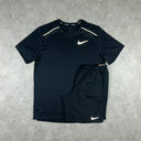 NIKE 1.0 MILER T-SHIRT BLACK & BLACK CHALLENGER SHORT SET