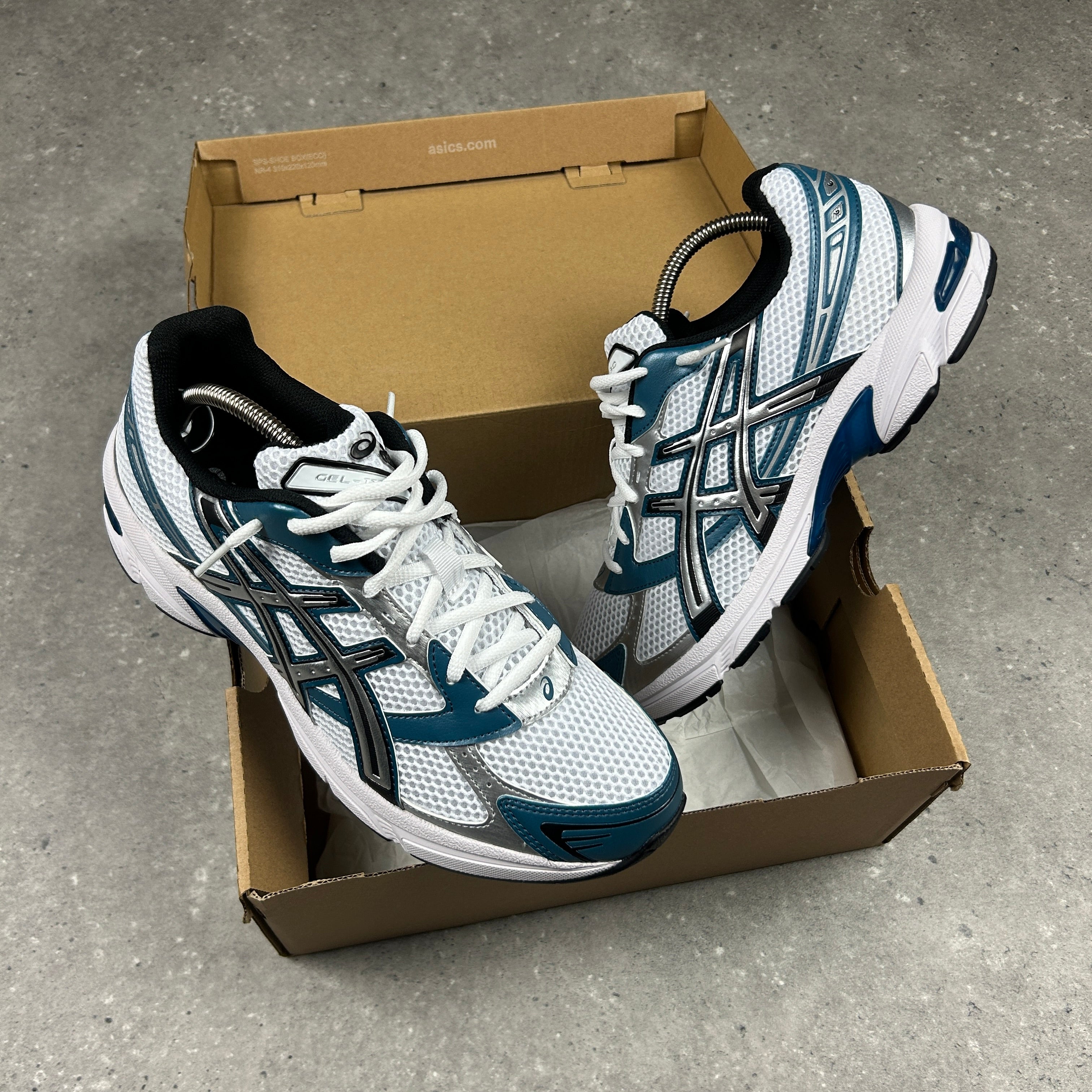 т​ тページ ASICS GEL 1130 WHITE/RESTFUL TEAL – Evosportsuk