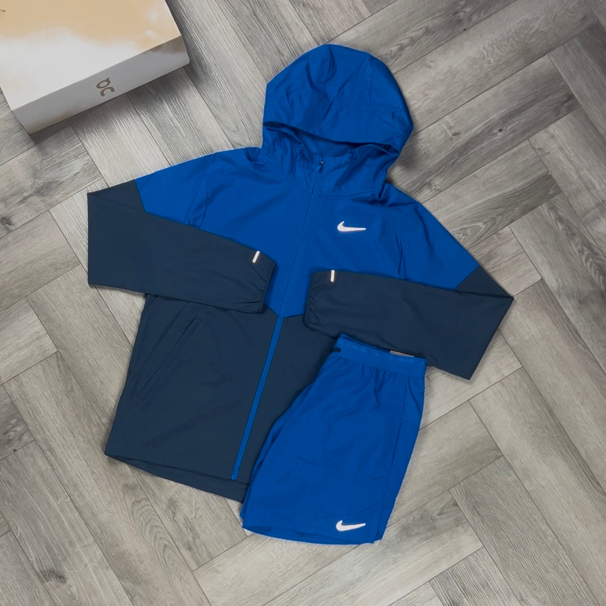 NIKE UV WINDRUNNER JACKET ROYAL BLUE & ROYAL BLUE CHALLENGER SHORTS SET