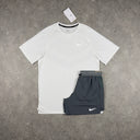 NIKE STRIDE T-SHIRT SHORTS SET WHITE/GREY