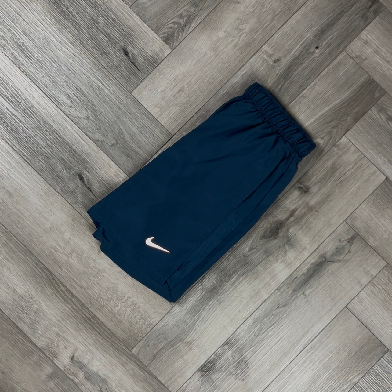 NIKE MILER T-SHIRT THUNDER BLUE & THUNDER BLUE CHALLENGER SHORTS SET