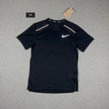 NIKE 1.0 MILER T-SHIRT BLACK & BLACK CHALLENGER SHORT SET