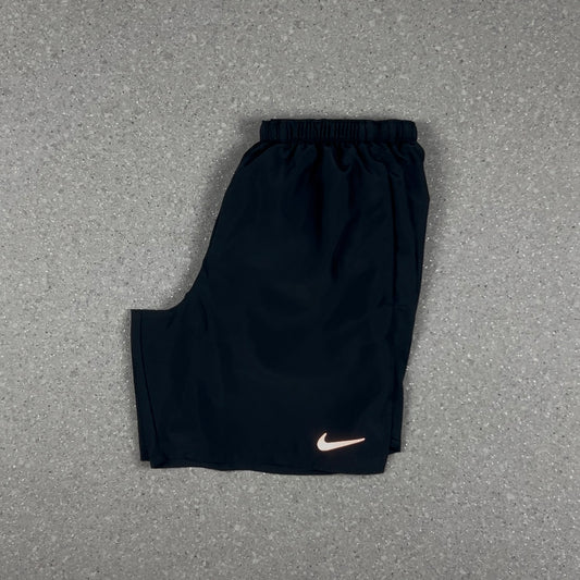 NIKE CHALLENGER SHORTS BLACK