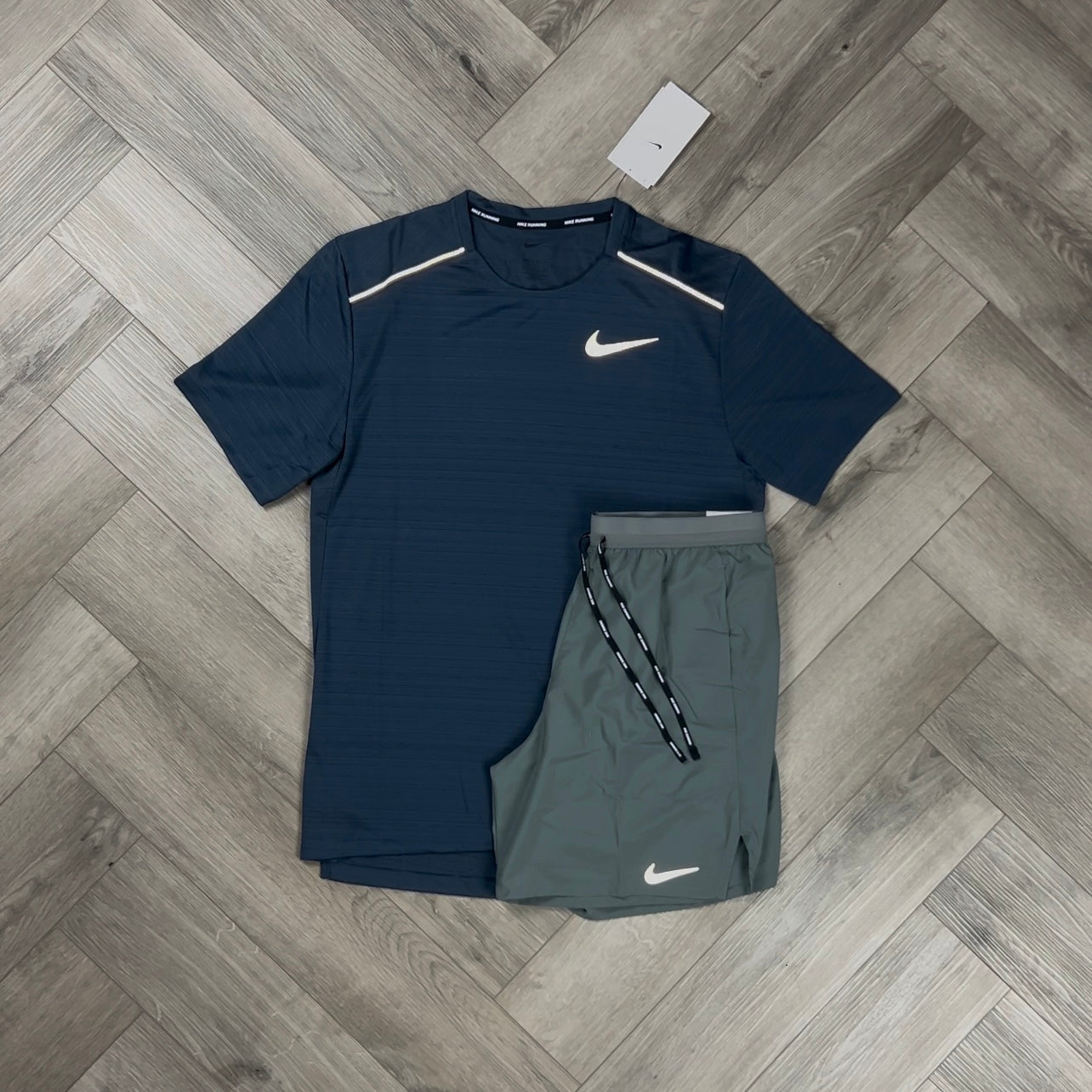 NIKE MILER T-SHIRT ROYAL NAVY & NIKE FLEX STRIDE SHORTS 7” GREY SET