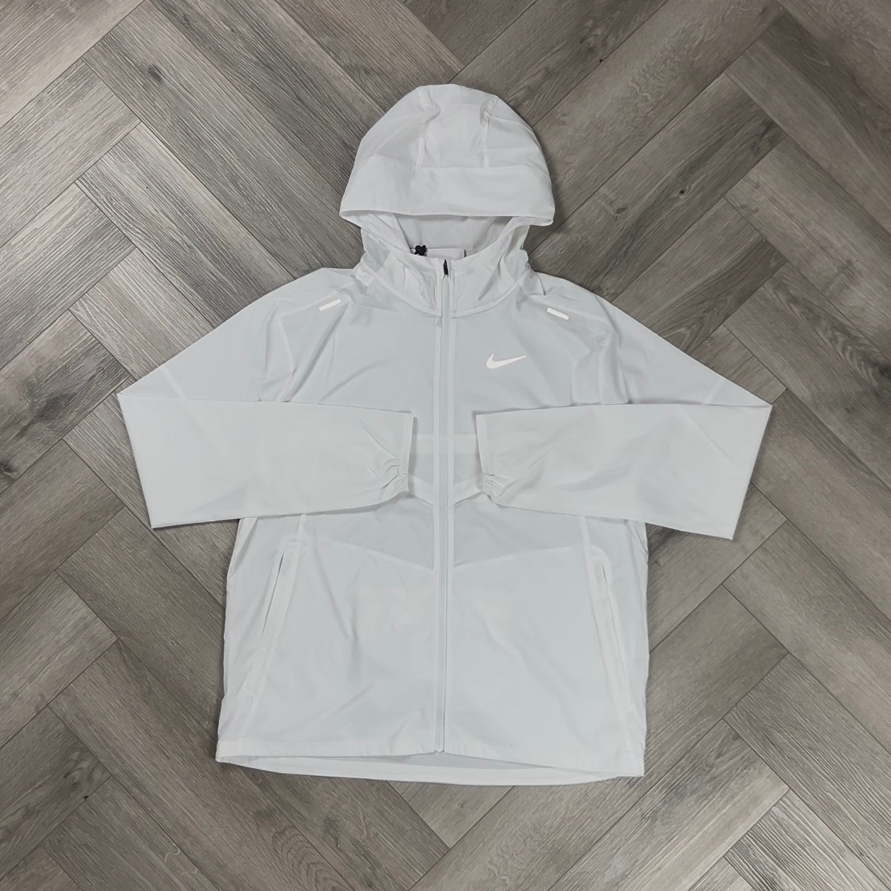 NIKE UV WINDRUNNER JACKET ICE WHITE