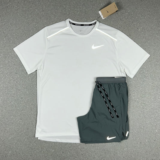NIKE 1.0 MILER T-SHIRT WHITE & GREY 7” FLEX STRIDE SHORT SET