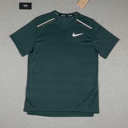 NIKE MILER T-SHIRT VINTAGE GREEN & BLACK CHALLENGER SHORTS SET