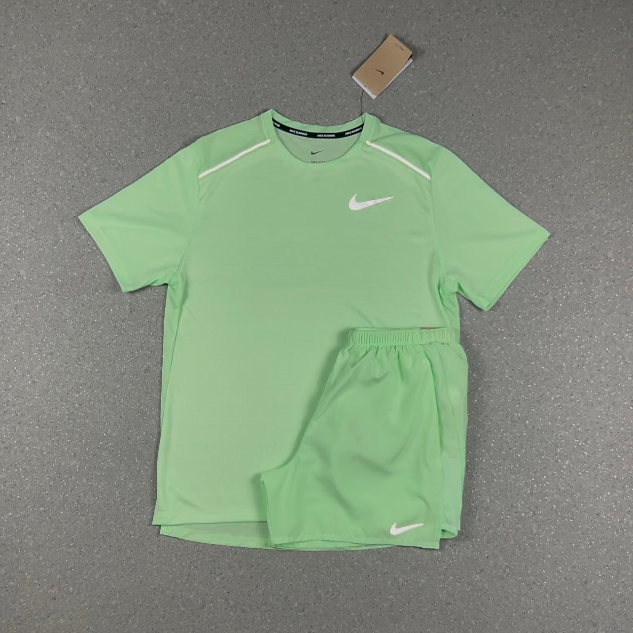 NIKE MILER T-SHIRT VAPOUR GREEN
