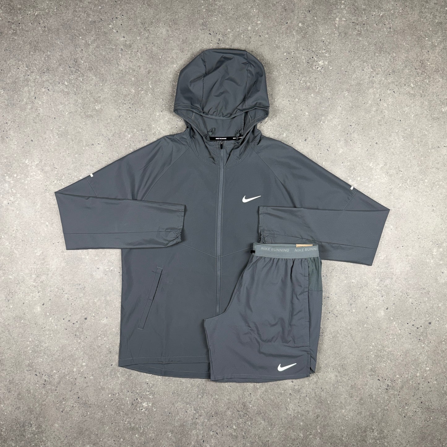 NIKE REPEL WINDRUNNER JACKET SHORTS SET SMOKE GREY