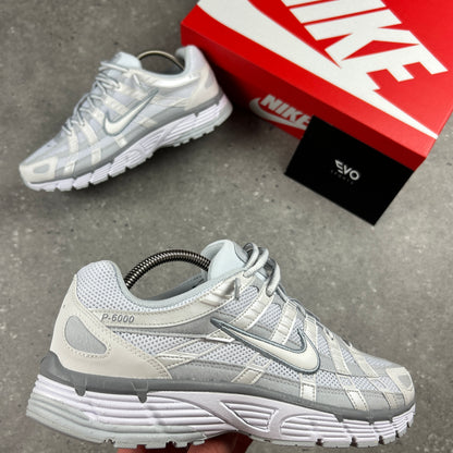 NIKE P6000 SUMMIT WHITE
