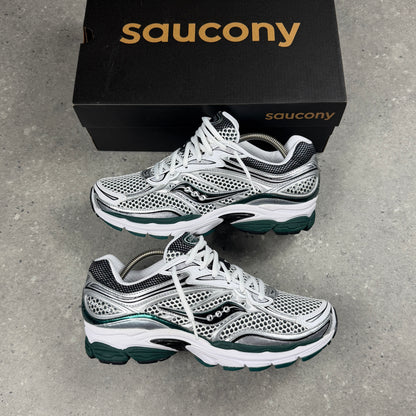 SAUCONY OMNI 9 PINE GREEN