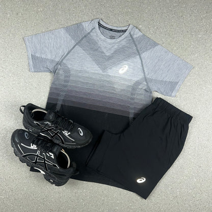 ASICS SEAMLESS T-SHIRT & 7”SHORTS SET BLACK