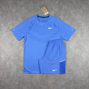 NIKE STRIDE T-SHIRT SHORTS SET ROYAL PULSE