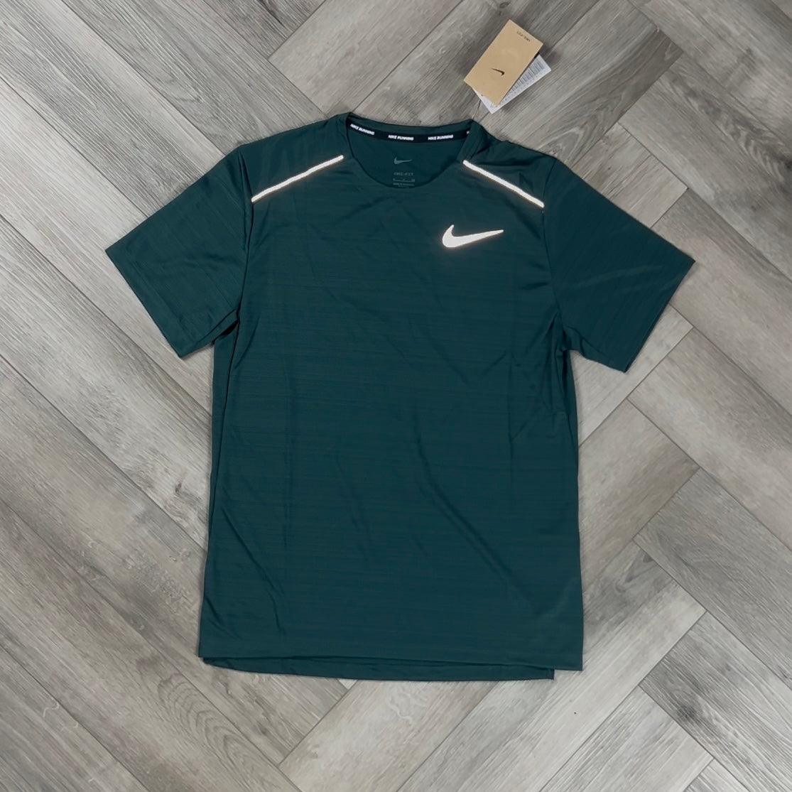 NIKE MILER T-SHIRT & DEEP JUNGLE FLEX STRIDE SHORTS SET