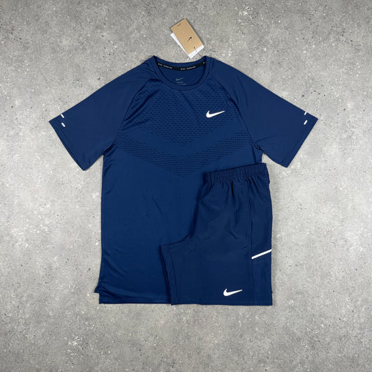 NIKE STRIDE T-SHIRT SHORTS SET MIDNIGHT