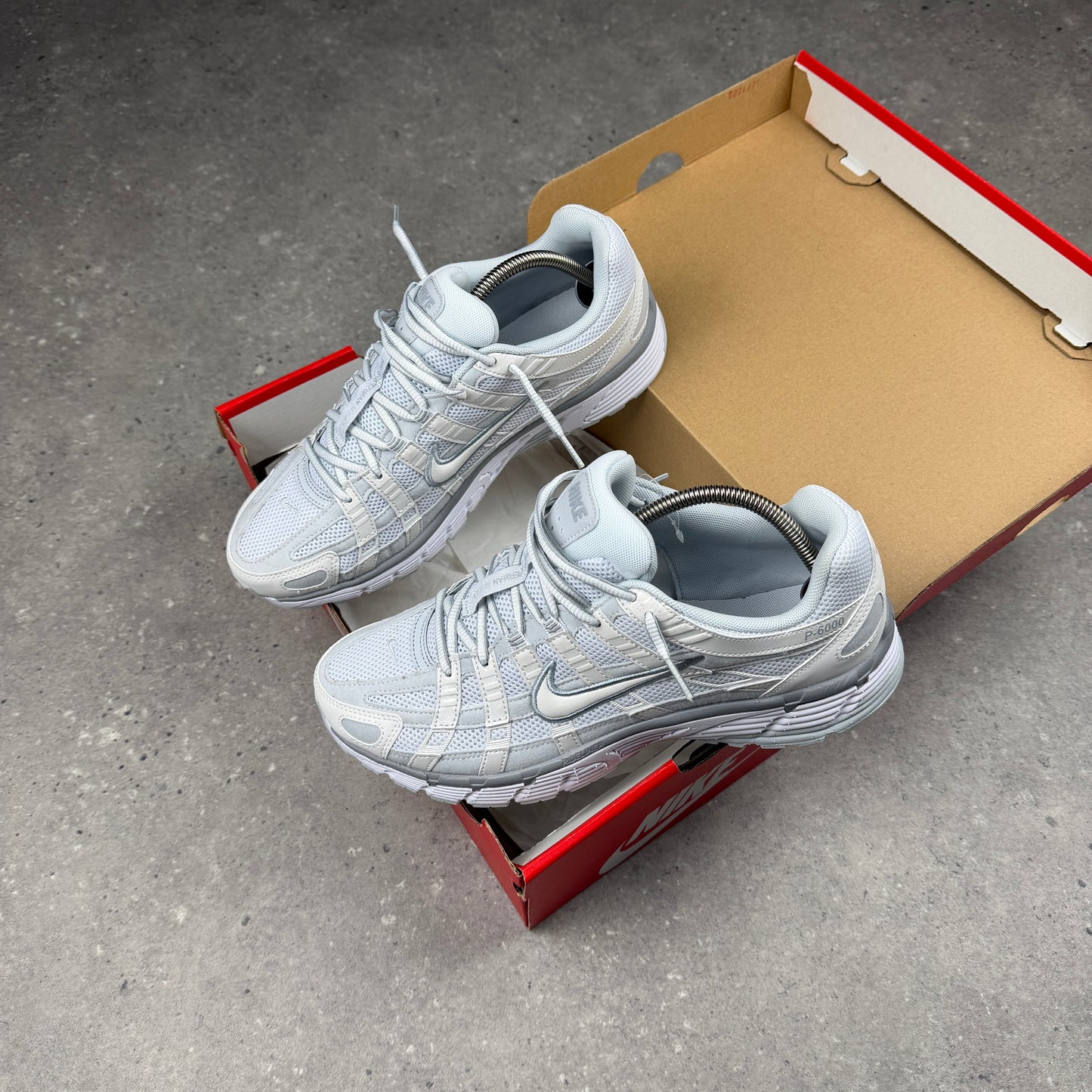 NIKE P6000 SUMMIT WHITE