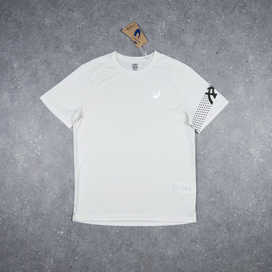 ASICS ICON T-SHIRT CREAM/BROWN STONE