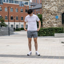 NIKE STRIDE T-SHIRT SHORTS SET WHITE/GREY